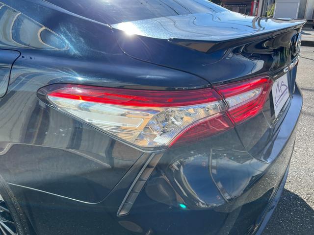 カムリ ＷＳレザーパッケージ　・ＴＲＤエアロ・ＴＲＤドレスアップマフラー・トランクスポイラー・ブラックレザーシート・メーカー装着ナビＴＶ・ＣＤ／ＤＶＤ／Ｂｌｕ－ｒａｙ再生・バックカメラ・前席パワーシート・ＨＵＤ・ＥＴＣ・禁煙車（33枚目）