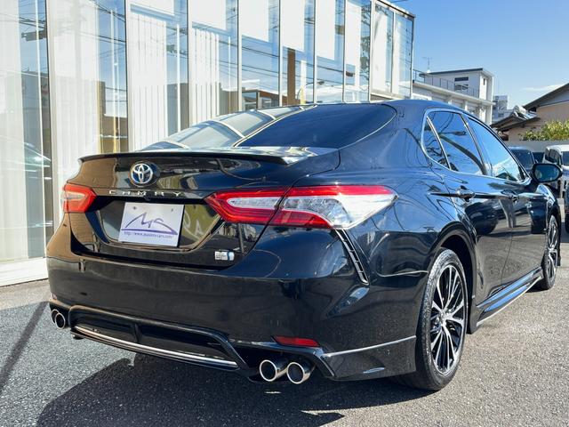 カムリ ＷＳレザーパッケージ　・ＴＲＤエアロ・ＴＲＤドレスアップマフラー・トランクスポイラー・ブラックレザーシート・メーカー装着ナビＴＶ・ＣＤ／ＤＶＤ／Ｂｌｕ－ｒａｙ再生・バックカメラ・前席パワーシート・ＨＵＤ・ＥＴＣ・禁煙車（39枚目）