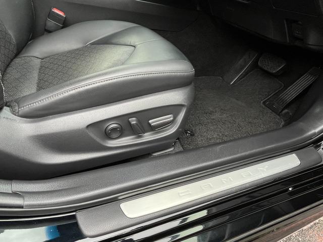 カムリ ＷＳレザーパッケージ　・ＴＲＤエアロ・ＴＲＤドレスアップマフラー・トランクスポイラー・ブラックレザーシート・メーカー装着ナビＴＶ・ＣＤ／ＤＶＤ／Ｂｌｕ－ｒａｙ再生・バックカメラ・前席パワーシート・ＨＵＤ・ＥＴＣ・禁煙車（45枚目）