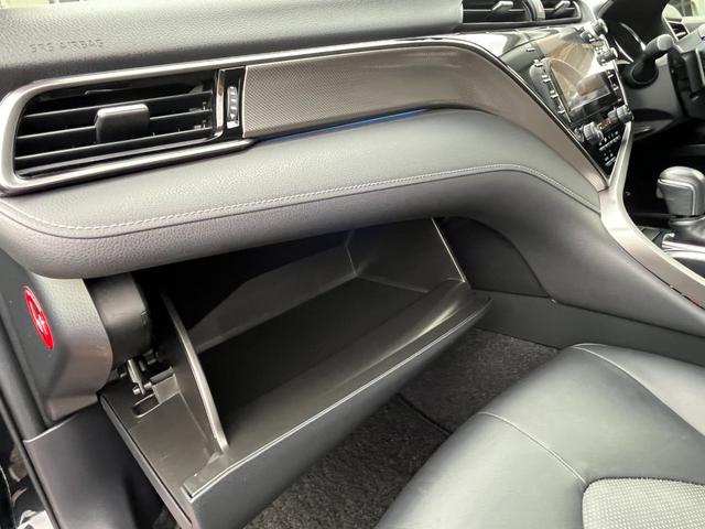 カムリ ＷＳレザーパッケージ　・ＴＲＤエアロ・ＴＲＤドレスアップマフラー・トランクスポイラー・ブラックレザーシート・メーカー装着ナビＴＶ・ＣＤ／ＤＶＤ／Ｂｌｕ－ｒａｙ再生・バックカメラ・前席パワーシート・ＨＵＤ・ＥＴＣ・禁煙車（60枚目）