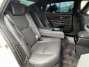 「新車保証付きです。保証継承実施いたします。万が一トラブルの際は全国のディーラーにて保証修理が可能です」