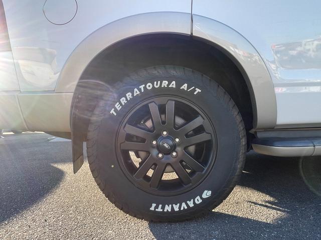 エクスプローラー V8エディーバウアー 社外ナビ/バックモニター/サンルーフ/革シート/パワーシート/ヒッチメンバー/ルーレール/(17枚目)