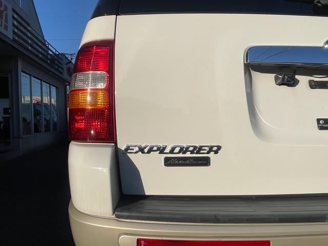 エクスプローラー V8エディーバウアー 社外ナビ/バックモニター/サンルーフ/革シート/パワーシート/ヒッチメンバー/ルーレール/(23枚目)