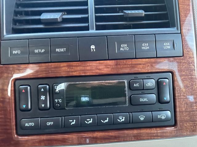 エクスプローラー V8エディーバウアー 社外ナビ/バックモニター/サンルーフ/革シート/パワーシート/ヒッチメンバー/ルーレール/(36枚目)