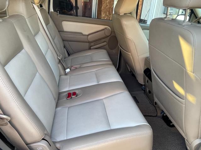 エクスプローラー V8エディーバウアー 社外ナビ/バックモニター/サンルーフ/革シート/パワーシート/ヒッチメンバー/ルーレール/(51枚目)