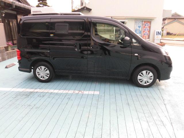 NV200バネットバン GX リンエイ キャンピングカー8ナンバー ソーラーパネル インバーター 10インチナビTV シンク 冷蔵庫 電子レンジ Fヒーター ABS バックカメラ パワーウィンドウ デジタルインナーミラードラレコ(9枚目)