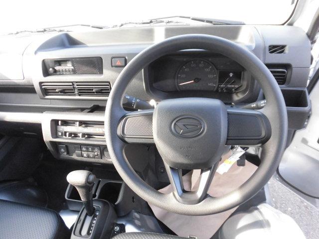 ハイゼットトラック スタンダードSAIIIt スマートアシスト クリアランスソナー CVT車 アイドリングストップ エアコン パワステ ラジオ 届出済未使用車 禁煙車 オートライト Wエアバッグ ABS(12枚目)