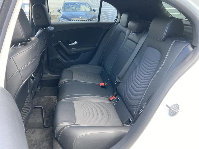 Ａクラス Ａ１８０　スタイル　認定２年保証　ワンオーナー　メモリー付パワーシート　シートヒーター　レーダーセーフティＰＫＧ　ドライブレコーダー　アダプティブクルーズコントロール　ブラインドスポット　レーンキープ　障害物センサー（17枚目）