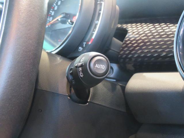 ＭＩＮＩ クーパーＳ　ワンオーナー　禁煙車　アダプティブクルーズコントロール　リヤビューカメラ　スポーツシート　純正アロイホイール　純正ナビ　障害物センサー　ルームミラー内蔵型ＥＴＣ２．０（45枚目）