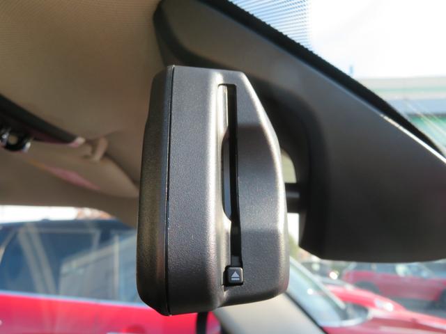 ＭＩＮＩ クーパーＳ　ワンオーナー　禁煙車　アダプティブクルーズコントロール　リヤビューカメラ　スポーツシート　純正アロイホイール　純正ナビ　障害物センサー　ルームミラー内蔵型ＥＴＣ２．０（50枚目）