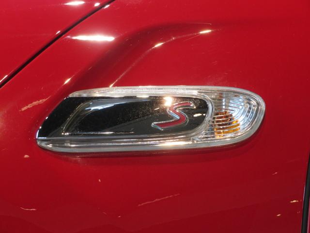 ＭＩＮＩ クーパーＳ　ワンオーナー　禁煙車　アダプティブクルーズコントロール　リヤビューカメラ　スポーツシート　純正アロイホイール　純正ナビ　障害物センサー　ルームミラー内蔵型ＥＴＣ２．０（58枚目）