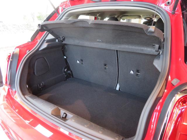 ＭＩＮＩ クーパーＳ　ワンオーナー　禁煙車　アダプティブクルーズコントロール　リヤビューカメラ　スポーツシート　純正アロイホイール　純正ナビ　障害物センサー　ルームミラー内蔵型ＥＴＣ２．０（69枚目）