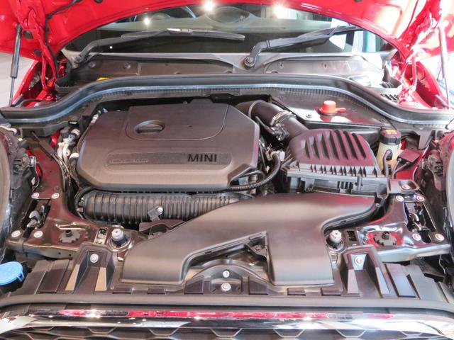 ＭＩＮＩ クーパーＳ　ワンオーナー　禁煙車　アダプティブクルーズコントロール　リヤビューカメラ　スポーツシート　純正アロイホイール　純正ナビ　障害物センサー　ルームミラー内蔵型ＥＴＣ２．０（70枚目）