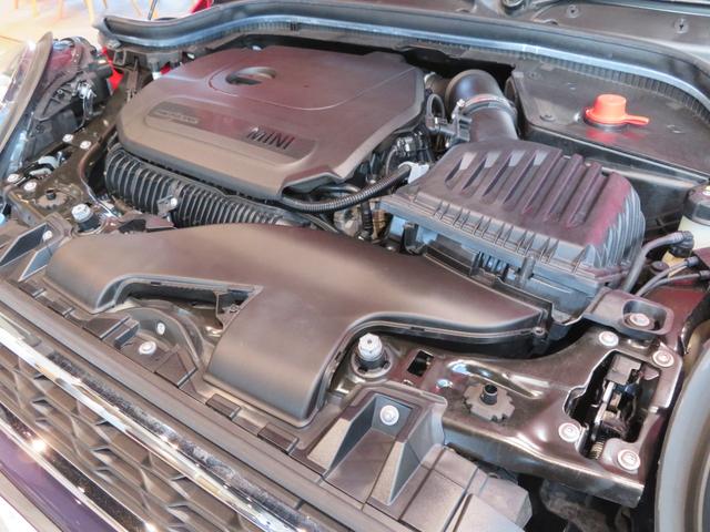 ＭＩＮＩ クーパーＳ　ワンオーナー　禁煙車　アダプティブクルーズコントロール　リヤビューカメラ　スポーツシート　純正アロイホイール　純正ナビ　障害物センサー　ルームミラー内蔵型ＥＴＣ２．０（72枚目）