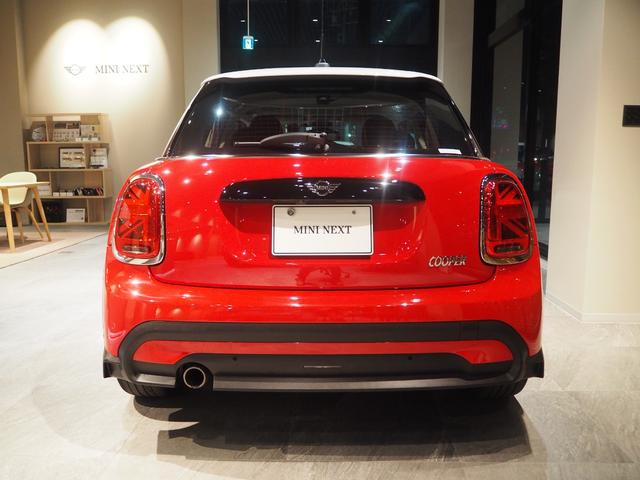 ＭＩＮＩ 　ワンオーナー　禁煙車　純正ドライブレコーダー　リヤビューカメラ　パーキングアシスト　シートヒーター　障害物センサー　Ａｐｐｌｅ　ＣａｒＰｌａｙ　アダプティブクルーズコントロール（3枚目）