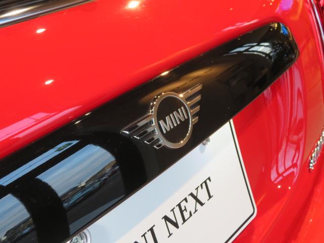 ＭＩＮＩ 　ワンオーナー　禁煙車　純正ドライブレコーダー　リヤビューカメラ　パーキングアシスト　シートヒーター　障害物センサー　Ａｐｐｌｅ　ＣａｒＰｌａｙ　アダプティブクルーズコントロール（21枚目）