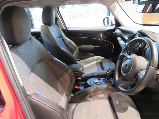 ＭＩＮＩ 　ワンオーナー　禁煙車　純正ドライブレコーダー　リヤビューカメラ　パーキングアシスト　シートヒーター　障害物センサー　Ａｐｐｌｅ　ＣａｒＰｌａｙ　アダプティブクルーズコントロール（30枚目）