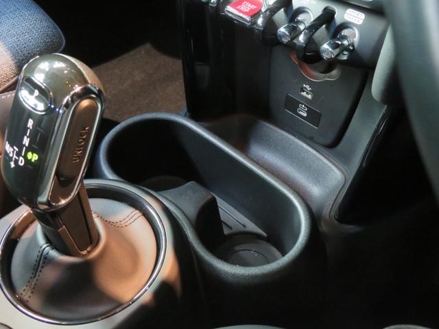 ＭＩＮＩ 　ワンオーナー　禁煙車　純正ドライブレコーダー　リヤビューカメラ　パーキングアシスト　シートヒーター　障害物センサー　Ａｐｐｌｅ　ＣａｒＰｌａｙ　アダプティブクルーズコントロール（53枚目）