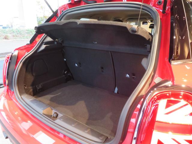 ＭＩＮＩ 　ワンオーナー　禁煙車　純正ドライブレコーダー　リヤビューカメラ　パーキングアシスト　シートヒーター　障害物センサー　Ａｐｐｌｅ　ＣａｒＰｌａｙ　アダプティブクルーズコントロール（71枚目）