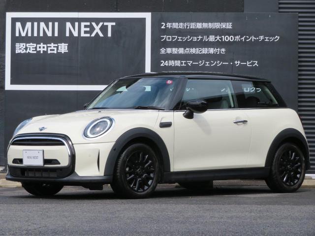 ＭＩＮＩ クーパー　クラシック・トリム　純正ナビゲーション　ＬＥＤヘッドライト　リヤビューカメラ　衝突被害軽減ブレーキ　アクティブクルーズコントロール　１６インチアロイホイール（ブラック）（8枚目）