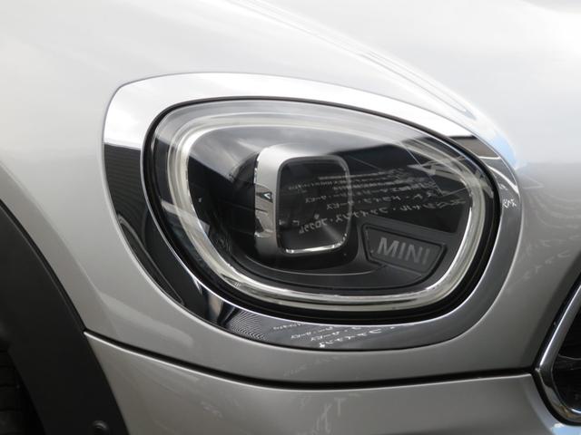 ＭＩＮＩ クーパーＤ　クロスオーバー　クラシック・トリム　純正ＨＤＤナビゲーション　バックカメラ　アップルカープレイ付　前車追従型クルーズコントロール　パワートランク　純正１８インチＡＷ　ドライブレコーダー　シートヒーター　ＬＥＤヘッドライト（61枚目）