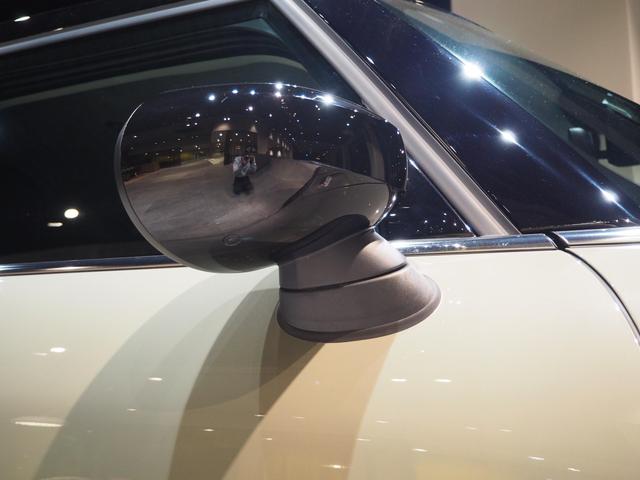 ＭＩＮＩ クーパー　フロントフォグランプ　純正ＨＤＤナビ　バックカメラ　ＬＥＤヘッドライト　衝突被害軽減ブレーキ　パーキングアシスト　禁煙車　ＥＴＣ（17枚目）