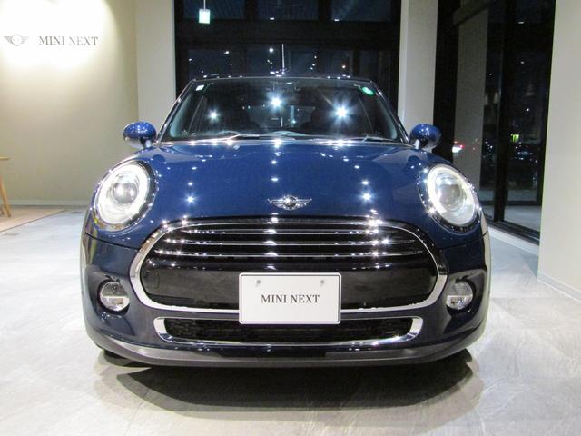 ＭＩＮＩ クーパー　コンバーチブル　純正ＨＤＤナビ　バックモニター　テレビチューナー付き　１７インチ純正ホイール　ｂｌｕｅｔｏｏｔｈ　禁煙車　ＬＥＤヘッドライト（10枚目）