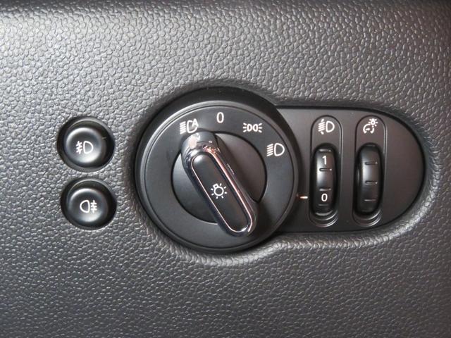 ＭＩＮＩ クーパーＤ　ディーゼル車　ワンオーナー　禁煙車　純正ナビ　リヤビューカメラ　パーキングアシスト　障害物センサー　オートライト　　ボンネットストライプ　フロントフォグランプ　純正アルミホイール（55枚目）
