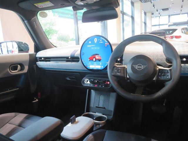 ＭＩＮＩ クーパーＳ　フェイバリット・トリム　１８インチアロイホイール　アラウンドビューモニター　ワンオーナー　禁煙車　アダプティブクルーズコントロール　衝突被害軽減ブレーキ　パーキングアシスト　レーンキープアシスト　ドライブレコーダー（27枚目）