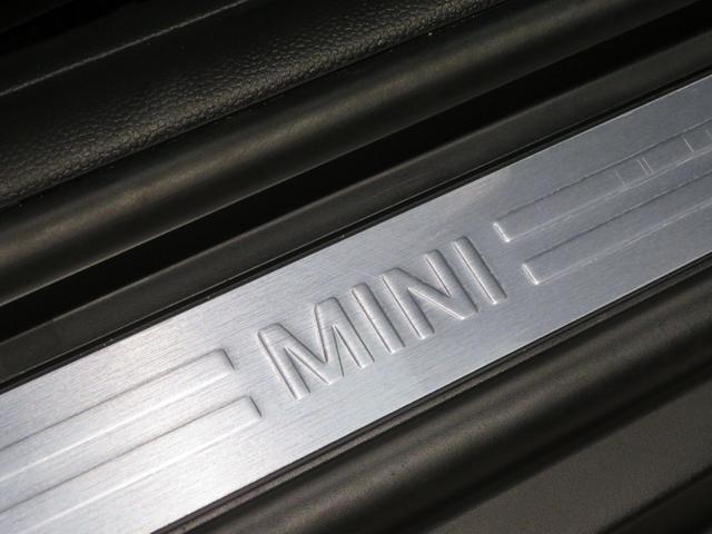 ＭＩＮＩ クーパーＳ　フェイバリット・トリム　１８インチアロイホイール　アラウンドビューモニター　ワンオーナー　禁煙車　アダプティブクルーズコントロール　衝突被害軽減ブレーキ　パーキングアシスト　レーンキープアシスト　ドライブレコーダー（64枚目）