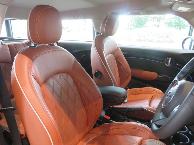 ＭＩＮＩ クーパーＳ　クラシック・トリム　ワンオーナー　禁煙車　パーキングアシスト　リヤビューカメラ　車線逸脱警告　本革シート　シートヒーター　Ａｐｐｌｅ　ＣａｒＰｌａｙ　オートライト　電動格納ミラー　障害物センサー（11枚目）