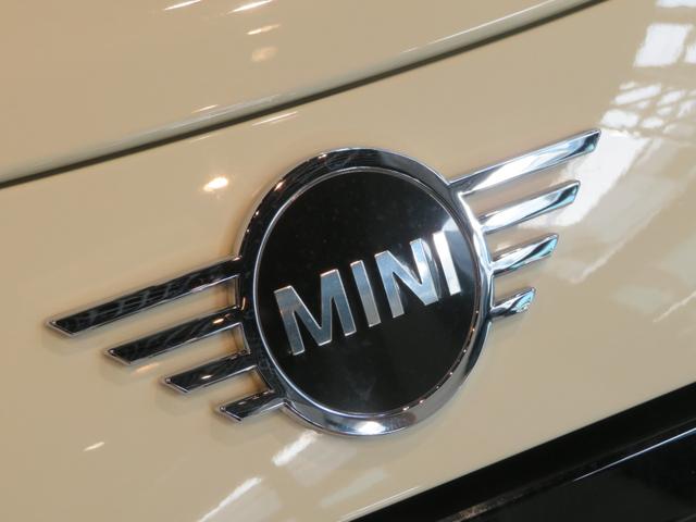 ＭＩＮＩ クーパーＳ　クラシック・トリム　ワンオーナー　禁煙車　パーキングアシスト　リヤビューカメラ　車線逸脱警告　本革シート　シートヒーター　Ａｐｐｌｅ　ＣａｒＰｌａｙ　オートライト　電動格納ミラー　障害物センサー（57枚目）