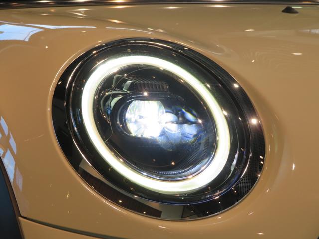 ＭＩＮＩ クーパーＳ　クラシック・トリム　ワンオーナー　禁煙車　パーキングアシスト　リヤビューカメラ　車線逸脱警告　本革シート　シートヒーター　Ａｐｐｌｅ　ＣａｒＰｌａｙ　オートライト　電動格納ミラー　障害物センサー（64枚目）