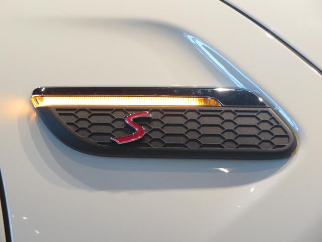 ＭＩＮＩ クーパーＳ　クラシック・トリム　ワンオーナー　禁煙車　パーキングアシスト　リヤビューカメラ　車線逸脱警告　本革シート　シートヒーター　Ａｐｐｌｅ　ＣａｒＰｌａｙ　オートライト　電動格納ミラー　障害物センサー（67枚目）