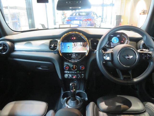 ＭＩＮＩ クーパーＳ　レゾリュート・エディション　特別仕様車　ワンオーナー　禁煙車　本革シート　シートヒーター　Ａｐｐｌｅ　ＣａｒＰｌａｙ　ドライブレコーダー　パーキングアシスト　車線逸脱警告　ランフラットタイヤ　障害物センサー（24枚目）