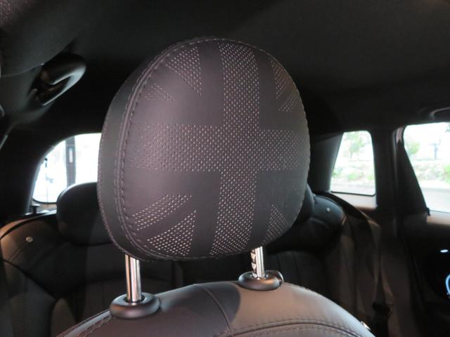 ＭＩＮＩ クーパーＳ　レゾリュート・エディション　特別仕様車　ワンオーナー　禁煙車　本革シート　シートヒーター　Ａｐｐｌｅ　ＣａｒＰｌａｙ　ドライブレコーダー　パーキングアシスト　車線逸脱警告　ランフラットタイヤ　障害物センサー（32枚目）