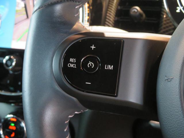 ＭＩＮＩ クーパーＳ　レゾリュート・エディション　特別仕様車　ワンオーナー　禁煙車　本革シート　シートヒーター　Ａｐｐｌｅ　ＣａｒＰｌａｙ　ドライブレコーダー　パーキングアシスト　車線逸脱警告　ランフラットタイヤ　障害物センサー（63枚目）