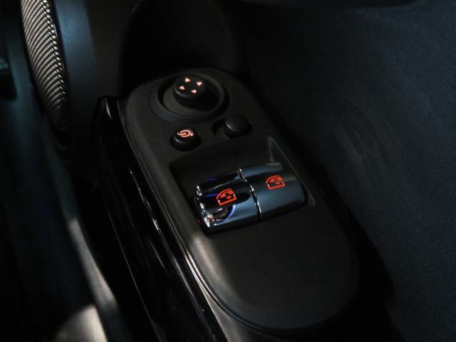 ＭＩＮＩ ジョンクーパーワークス　ジョンクーパーワークス　パーキングアシスト　車線逸脱警告　リヤビューカメラ　純正ナビ　アダプティブクルーズコントロール　障害物センサー　シートヒーター　ドライブレコーダー（50枚目）