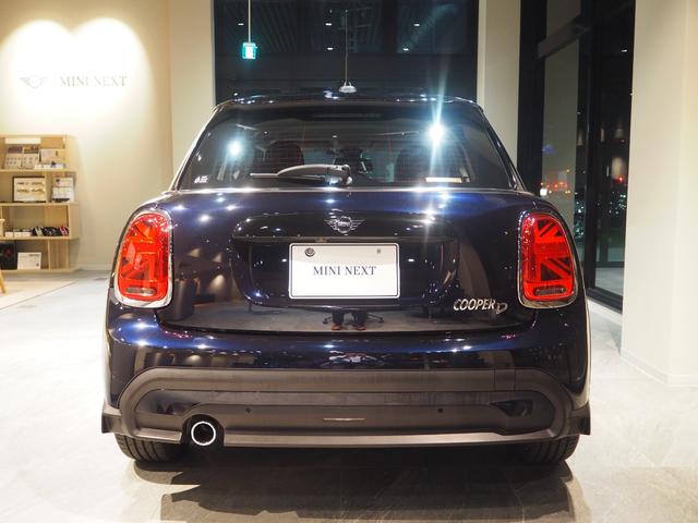 MINI クーパーDプレミアムプラスパッケージクラシックトリム ワンオーナー 禁煙車 ディーゼル車 パーキングアシスト レーンキープアシスト リヤビューカメラ シートヒーター アダプティブクルーズコントロール オートライト Apple CarPlay(3枚目)