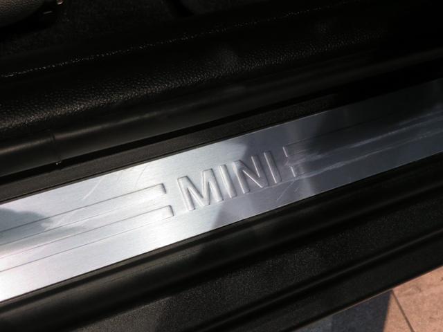 MINI クーパーDプレミアムプラスパッケージクラシックトリム ワンオーナー 禁煙車 ディーゼル車 パーキングアシスト レーンキープアシスト リヤビューカメラ シートヒーター アダプティブクルーズコントロール オートライト Apple CarPlay(53枚目)