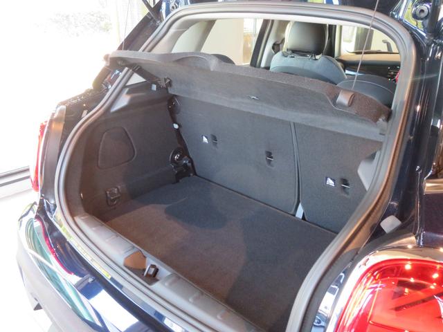 MINI クーパーDプレミアムプラスパッケージクラシックトリム ワンオーナー 禁煙車 ディーゼル車 パーキングアシスト レーンキープアシスト リヤビューカメラ シートヒーター アダプティブクルーズコントロール オートライト Apple CarPlay(59枚目)