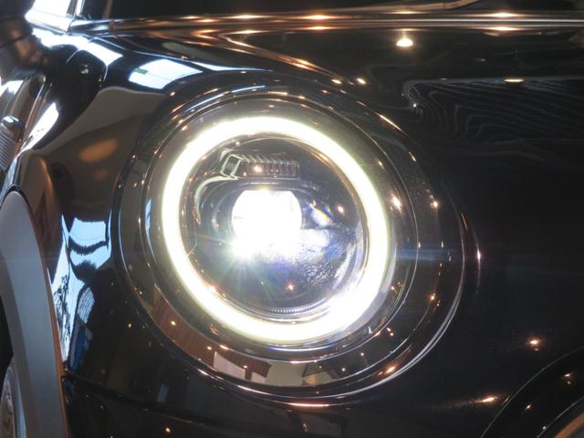 MINI クーパーDプレミアムプラスパッケージクラシックトリム ワンオーナー 禁煙車 ディーゼル車 パーキングアシスト レーンキープアシスト リヤビューカメラ シートヒーター アダプティブクルーズコントロール オートライト Apple CarPlay(66枚目)