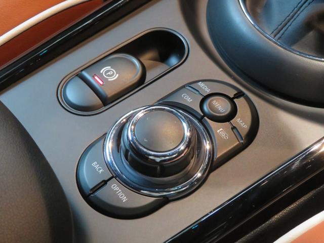 MINI ジョンクーパーワークス クラブマン ジョンクーパーワークス シートヒーター レーンキープアシスト リアビューカメラ アダプティブクルーズコントロール 障害物センサー 観音開きテールゲート 純正パドルシフト付ステアリング 4輪駆動(34枚目)