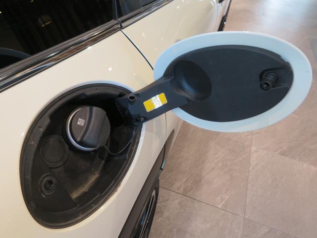 MINI ジョンクーパーワークス クラブマン ジョンクーパーワークス シートヒーター レーンキープアシスト リアビューカメラ アダプティブクルーズコントロール 障害物センサー 観音開きテールゲート 純正パドルシフト付ステアリング 4輪駆動(68枚目)