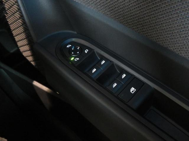 MINI クーパーC クラシック・トリム アダプティブクルーズコントロール アラウンドビューモニター パーキングアシスト レーンキープアシスト シートヒーター ステアリングヒーター オートマチックホールド Apple CarPlay 純正ナビ(51枚目)