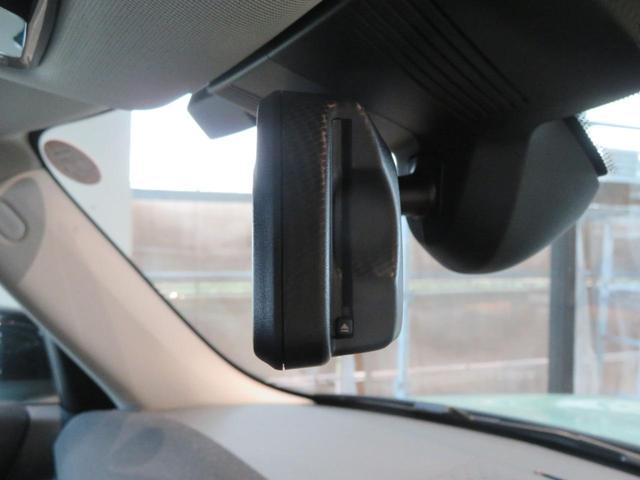 MINI クーパーC クラシック・トリム アダプティブクルーズコントロール アラウンドビューモニター パーキングアシスト レーンキープアシスト シートヒーター ステアリングヒーター オートマチックホールド Apple CarPlay 純正ナビ(55枚目)