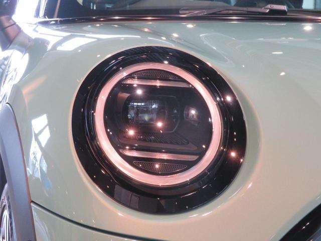 MINI クーパーC クラシック・トリム アダプティブクルーズコントロール アラウンドビューモニター パーキングアシスト レーンキープアシスト シートヒーター ステアリングヒーター オートマチックホールド Apple CarPlay 純正ナビ(61枚目)