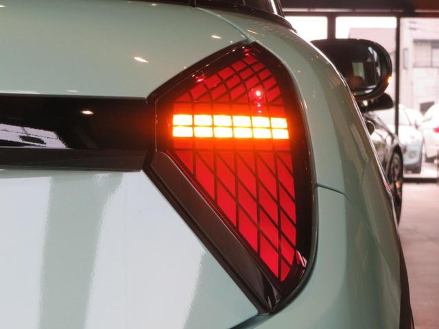 MINI クーパーC クラシック・トリム アダプティブクルーズコントロール アラウンドビューモニター パーキングアシスト レーンキープアシスト シートヒーター ステアリングヒーター オートマチックホールド Apple CarPlay 純正ナビ(66枚目)