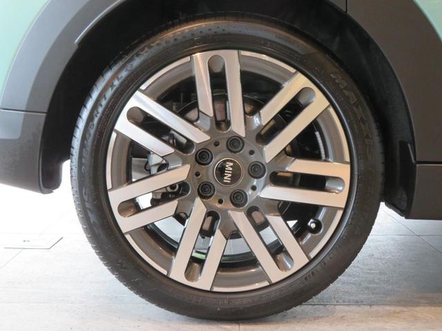 MINI クーパーC クラシック・トリム アダプティブクルーズコントロール アラウンドビューモニター パーキングアシスト レーンキープアシスト シートヒーター ステアリングヒーター オートマチックホールド Apple CarPlay 純正ナビ(71枚目)