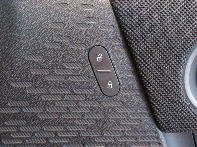 ＭＩＮＩ クーパーＣ　クラシック・トリム　禁煙車　アダプティブクルーズコントロール　全周囲カメラ　純正ナビ　シートヒーター　ステアリングヒーター　純正１７インチアロイホイール　レーンキープアシスト　パーキングアシスト（46枚目）